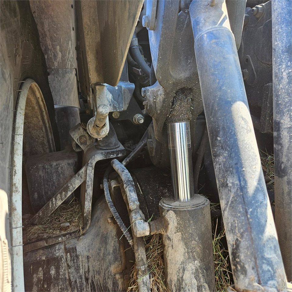 Tractor New Holland T7.235 Power Command: foto 42