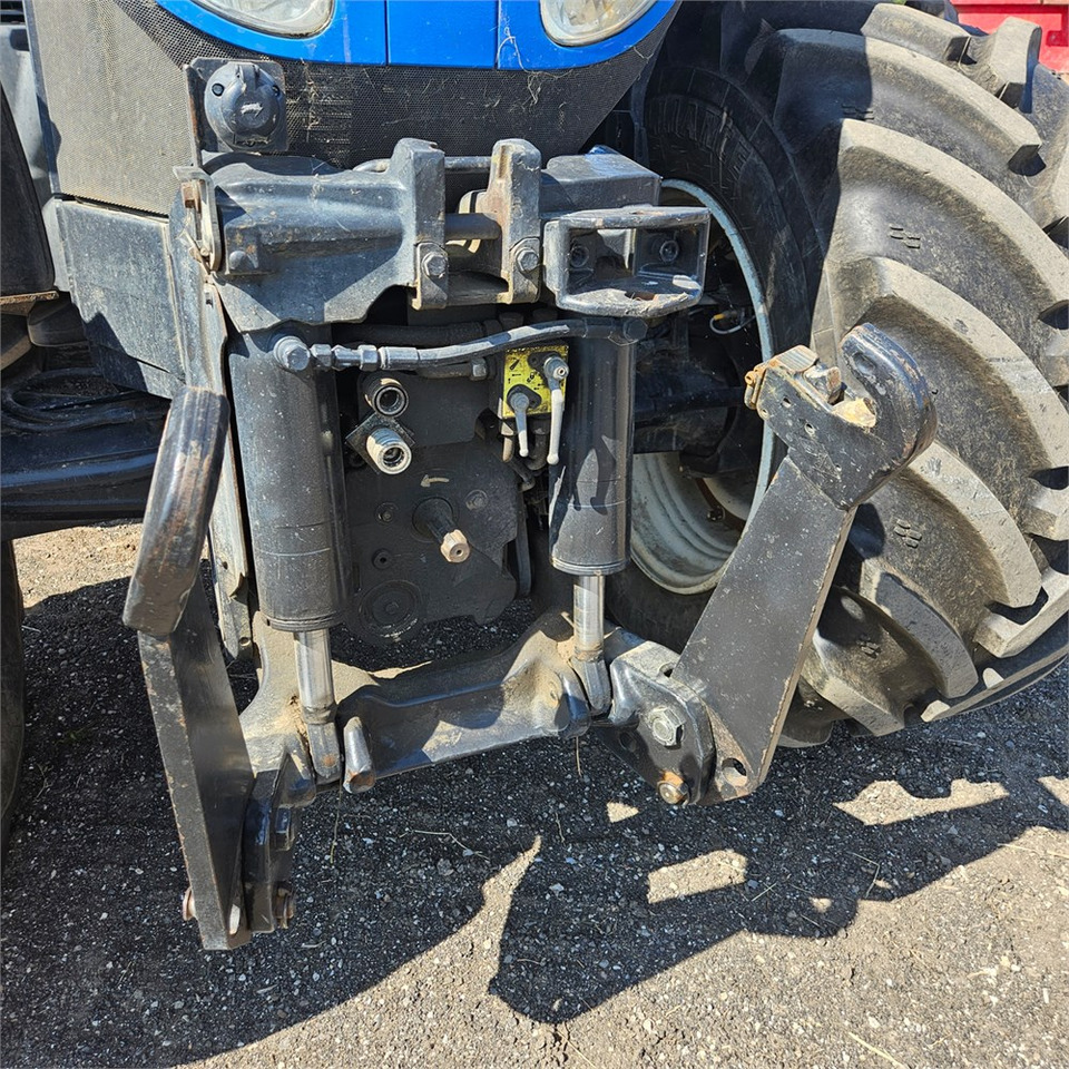 Tractor New Holland T7.235 Power Command: foto 31