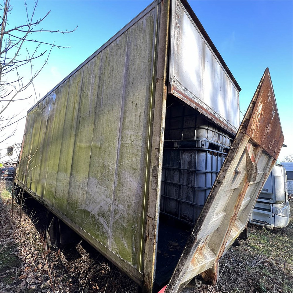 Renault 220 - Camión caja cerrada: foto 5 Renault 220 - Camión caja cerrada: foto 5