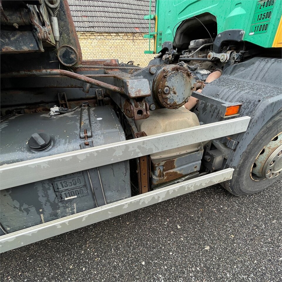 Camión caja abierta Scania 124G: foto 13