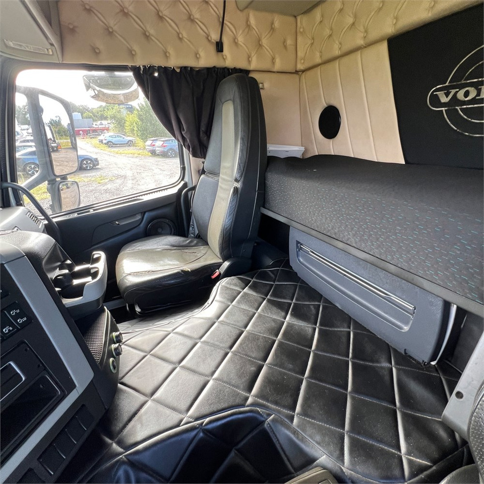 Camión caja abierta, Camión grúa Volvo FM 8x4 500: foto 20