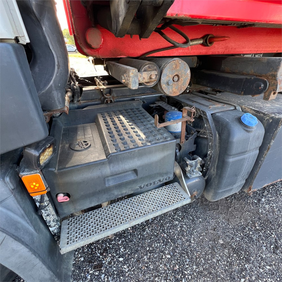 Camión caja abierta, Camión grúa Volvo FM 8x4 500: foto 38