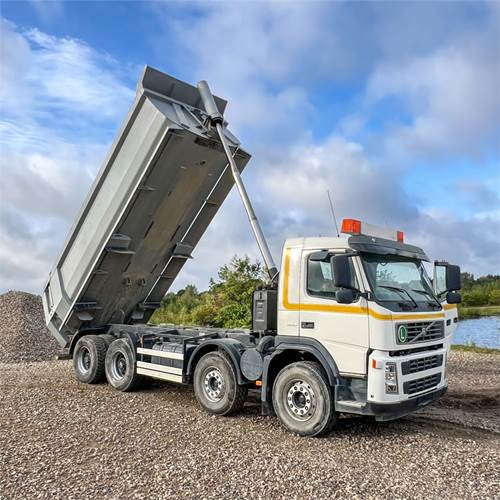 Camión volquete Volvo FM12 460: foto 18