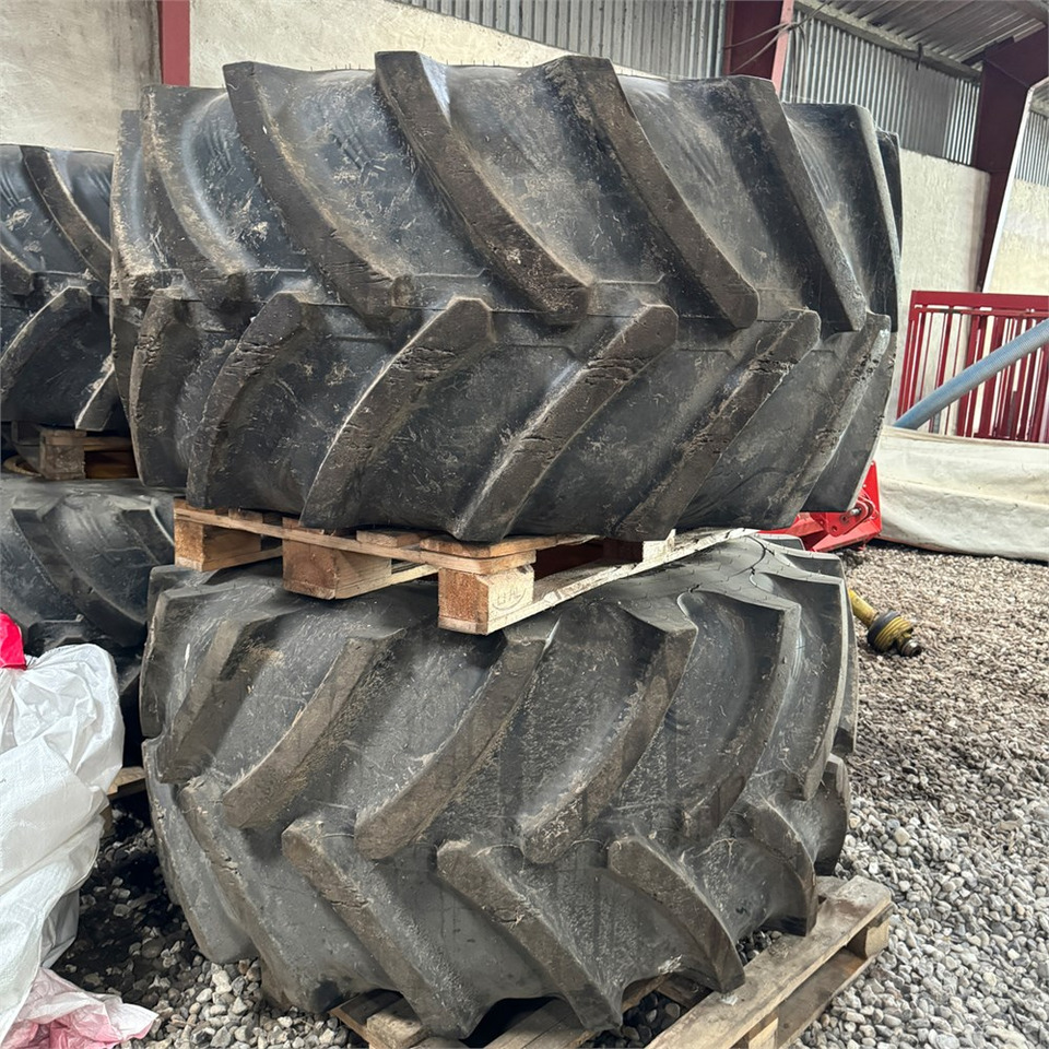 Volvo L 70 / L 90 Hjul - Neumáticos y llantas para Maquinaria de construcción: foto 2 Volvo L 70 / L 90 Hjul - Neumáticos y llantas para Maquinaria de construcción: foto 2