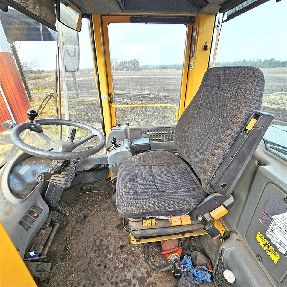 Cargadora de ruedas Volvo L120E: foto 9