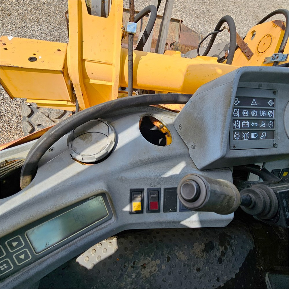 Cargadora de ruedas Volvo L50 C: foto 13 Cargadora de ruedas Volvo L50 C: foto 13