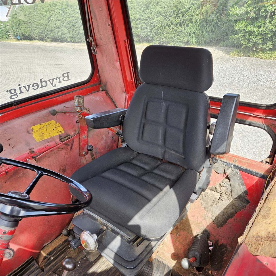 Tractor Volvo T810A: foto 10