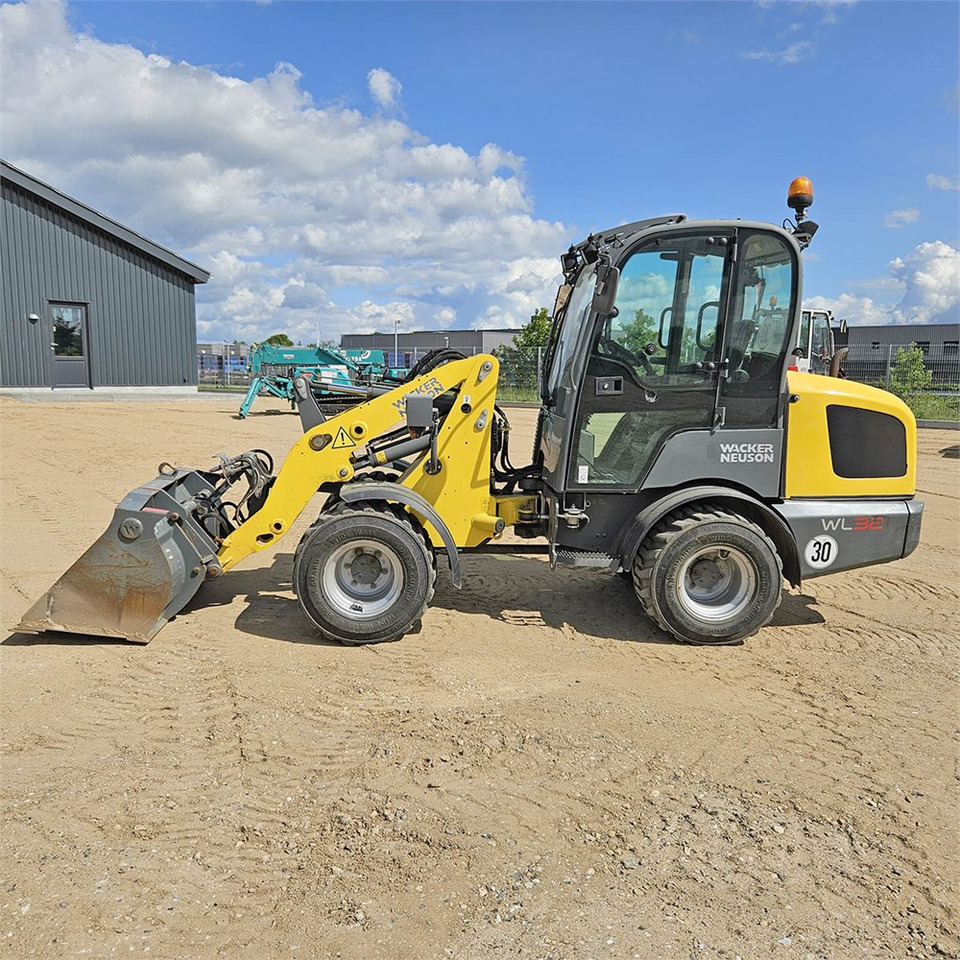 Wacker Neuson WL 32/RL30 - Cargadora de ruedas: foto 2 Wacker Neuson WL 32/RL30 - Cargadora de ruedas: foto 2