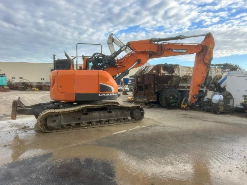 Doosan DX 235 LCR-5 - Excavadora de cadenas: foto 2 Doosan DX 235 LCR-5 - Excavadora de cadenas: foto 2