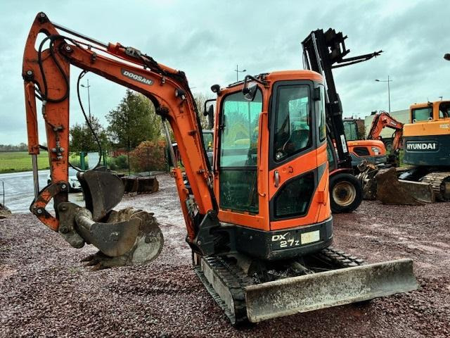 Doosan DX 27 Z - Miniexcavadora: foto 5 Doosan DX 27 Z - Miniexcavadora: foto 5