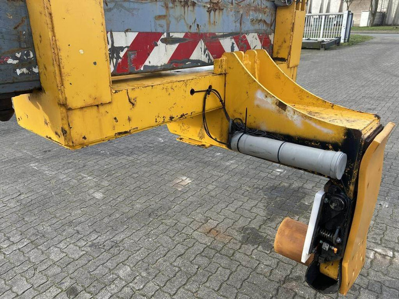 Seith Pipehandling Reachstacker 15036 - Reach stacker: foto 5 Seith Pipehandling Reachstacker 15036 - Reach stacker: foto 5