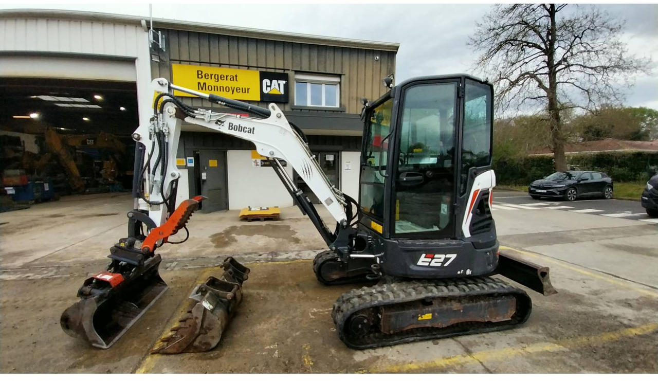 BOBCAT E27 - Excavadora de cadenas: foto 2 BOBCAT E27 - Excavadora de cadenas: foto 2