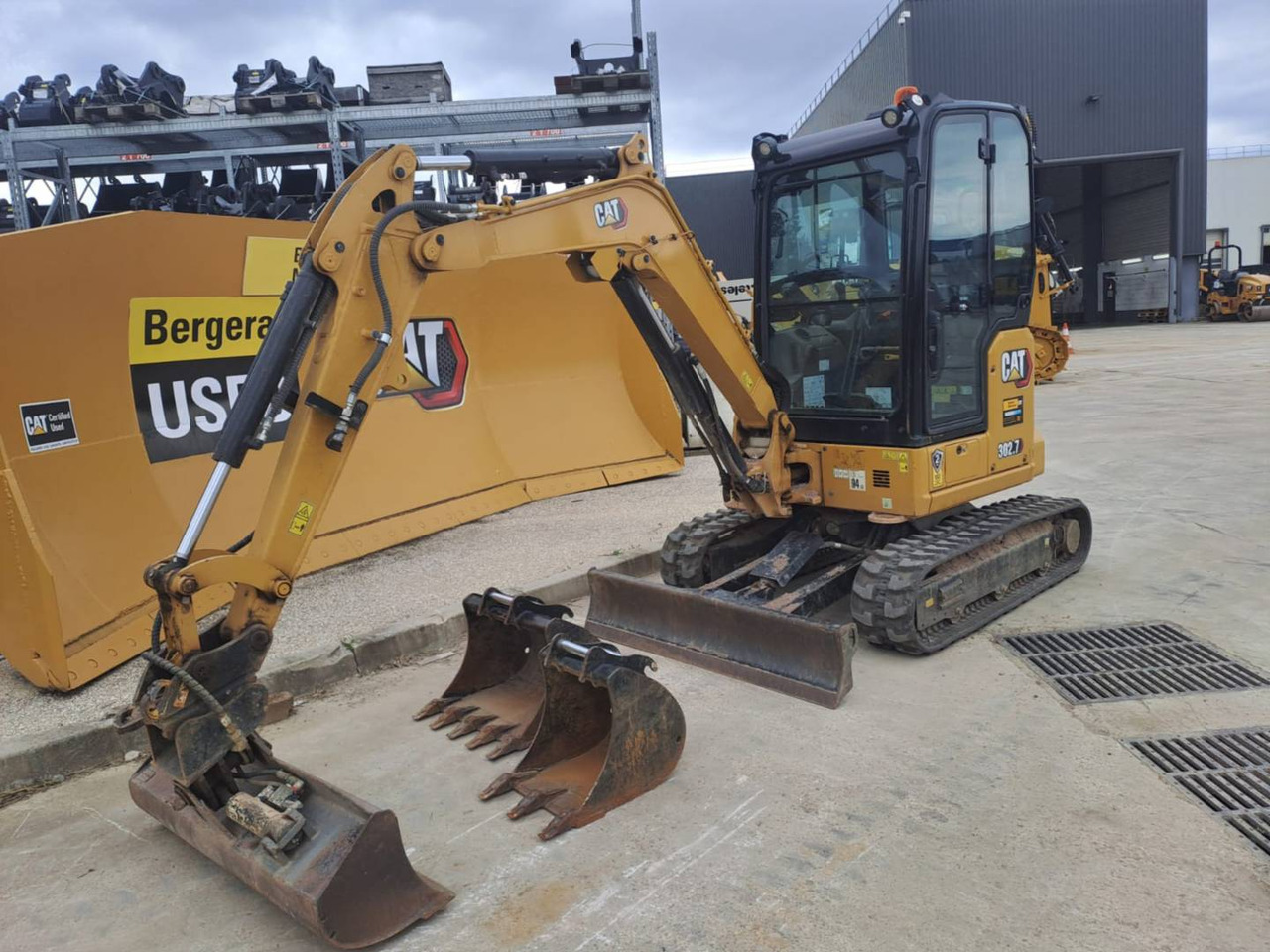 CAT 302.7 - Excavadora de cadenas: foto 1 CAT 302.7 - Excavadora de cadenas: foto 1