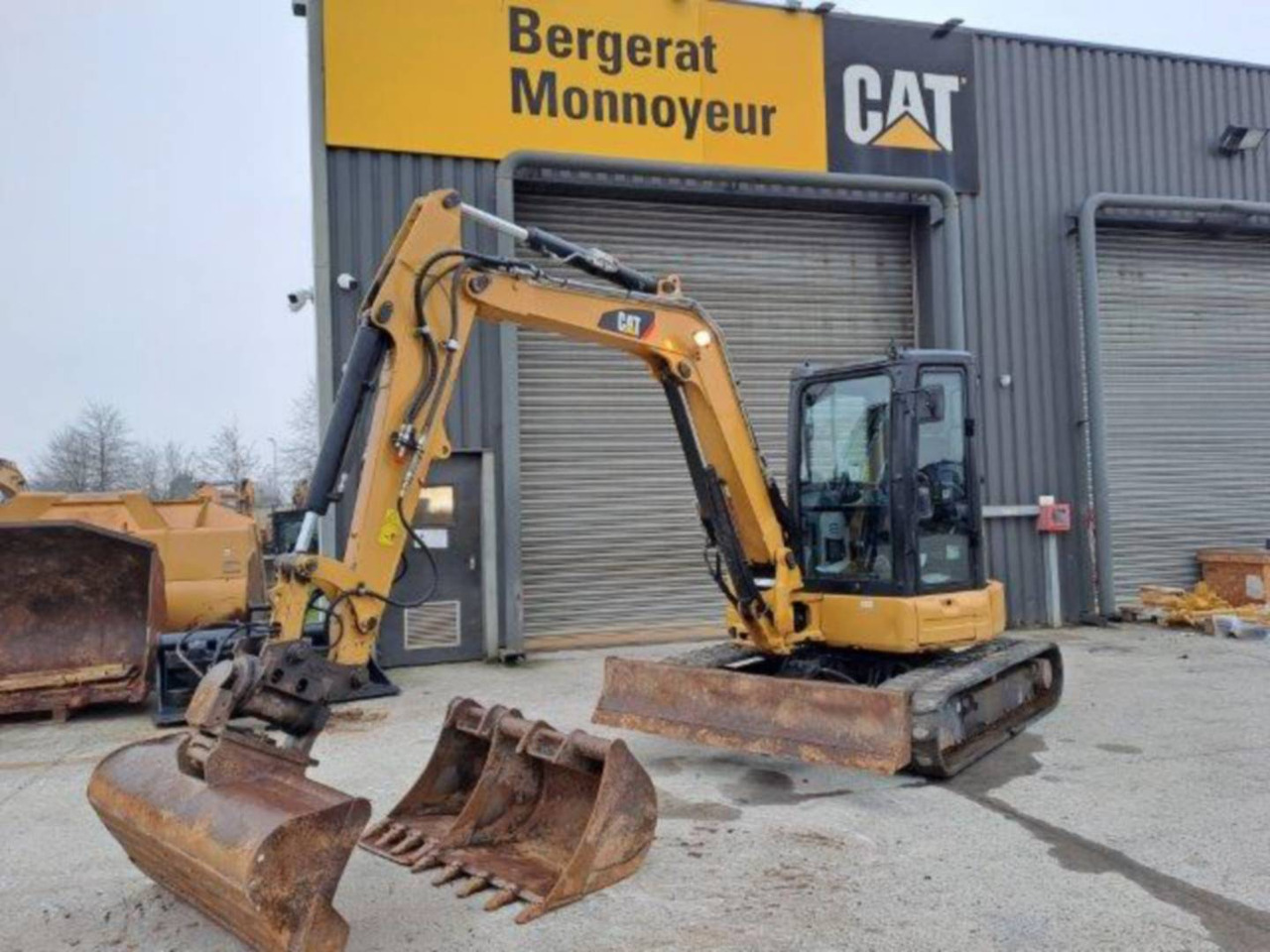 CAT 305.5E2 - Excavadora de cadenas: foto 1 CAT 305.5E2 - Excavadora de cadenas: foto 1