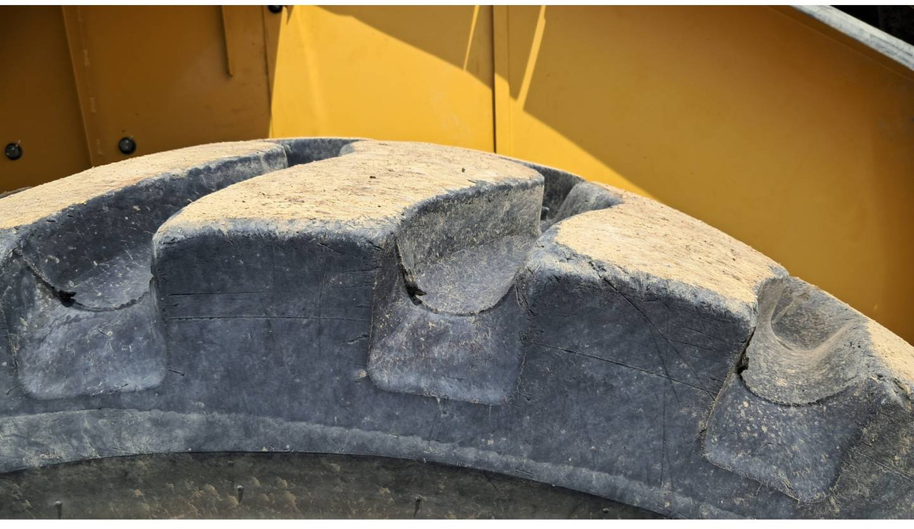 Cargadora de ruedas CAT 972M XE: foto 16 Cargadora de ruedas CAT 972M XE: foto 16