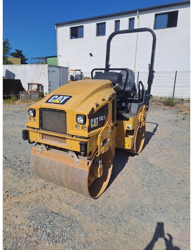 CAT CB2.5 - Compactador: foto 2 CAT CB2.5 - Compactador: foto 2