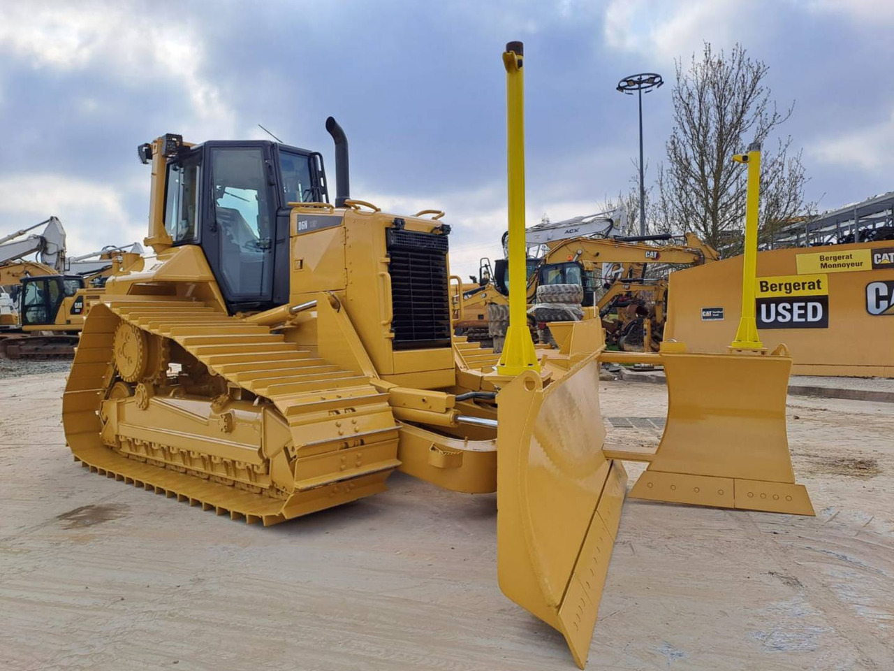 CAT D6NLGP - Bulldozer: foto 2 CAT D6NLGP - Bulldozer: foto 2