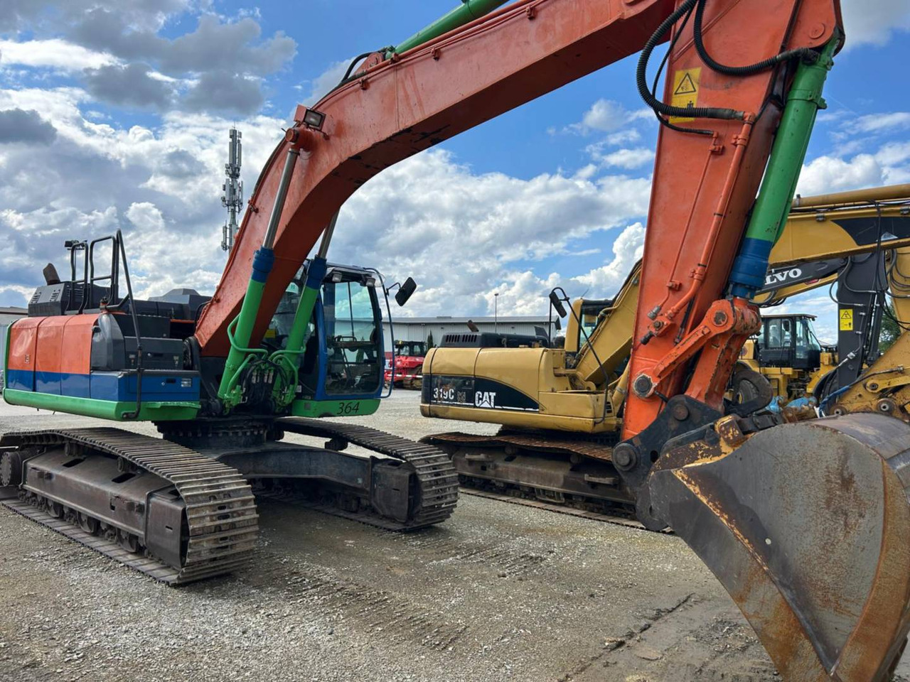 HITACHI ZX300LC- 6 - Excavadora de cadenas: foto 2 HITACHI ZX300LC- 6 - Excavadora de cadenas: foto 2