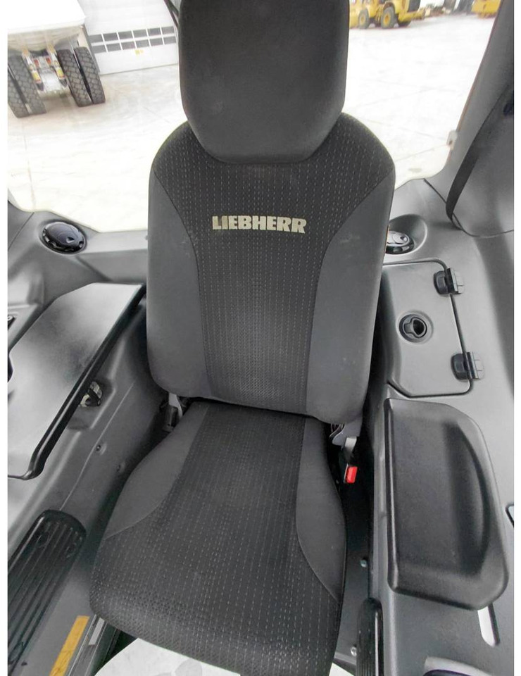 Bulldozer LIEBHERR PR736 05LGP: foto 25