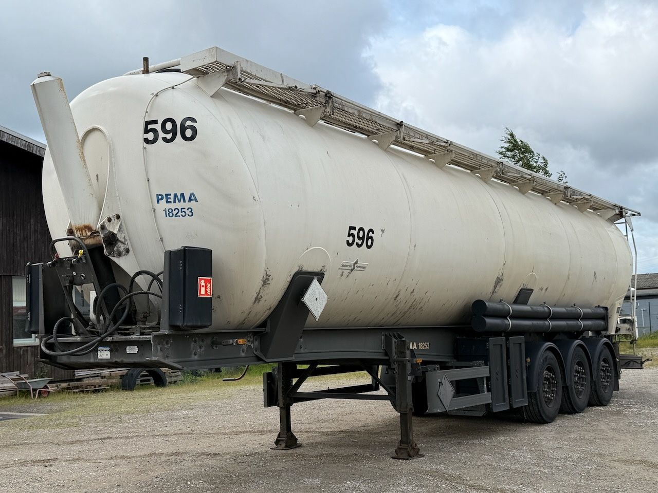 Semirremolque silo Spitzer SK 2760 CAL Kippsilo: foto 8
