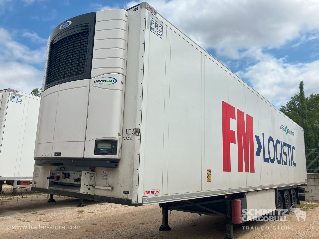 SCHMITZ Semiremolque Frigo Standard Double deck - Semirremolque isotérmico: foto 1 SCHMITZ Semiremolque Frigo Standard Double deck - Semirremolque isotérmico: foto 1