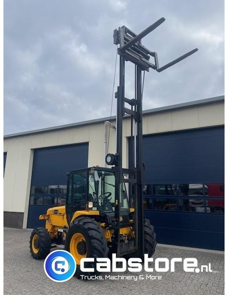 JCB 930 Off-Road forklift - Ruwterrein heftruck -Bouwjaar 2008 - 4x4 - 4WD - Side shift - Vorkverstelling - 550 cm hefhoogte - Carretilla todo terreno: foto 5 JCB 930 Off-Road forklift - Ruwterrein heftruck -Bouwjaar 2008 - 4x4 - 4WD - Side shift - Vorkverstelling - 550 cm hefhoogte - Carretilla todo terreno: foto 5