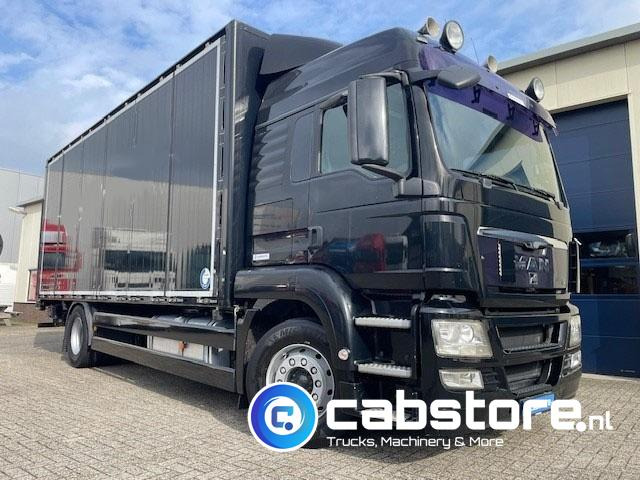 MAN TGS 18.360 4X2 BL Euro 4 - zijlader - Bouwjaar 2008 - Automaat - 2.000 kg laadklep - AHW koppeling - Camión caja cerrada: foto 1 MAN TGS 18.360 4X2 BL Euro 4 - zijlader - Bouwjaar 2008 - Automaat - 2.000 kg laadklep - AHW koppeling - Camión caja cerrada: foto 1