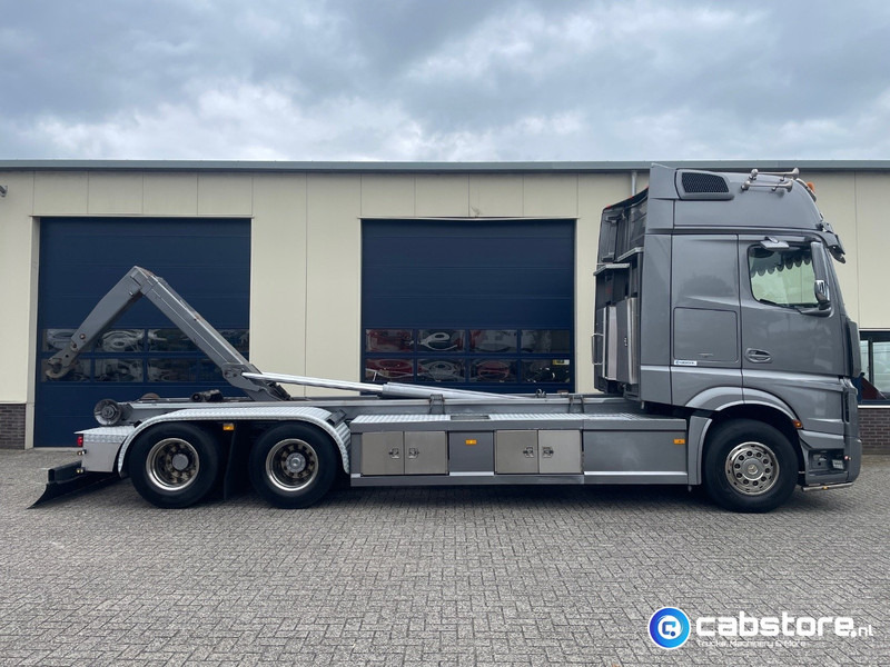 Mercedes-Benz Actros 3363 6x2 Containersysteem - Euro 6 - Bouwjaar 2014 - VDL 21 Ton Haakarmsysteem - 630 Pk Euro 6 - NL Truck - Camión multibasculante: foto 5 Mercedes-Benz Actros 3363 6x2 Containersysteem - Euro 6 - Bouwjaar 2014 - VDL 21 Ton Haakarmsysteem - 630 Pk Euro 6 - NL Truck - Camión multibasculante: foto 5