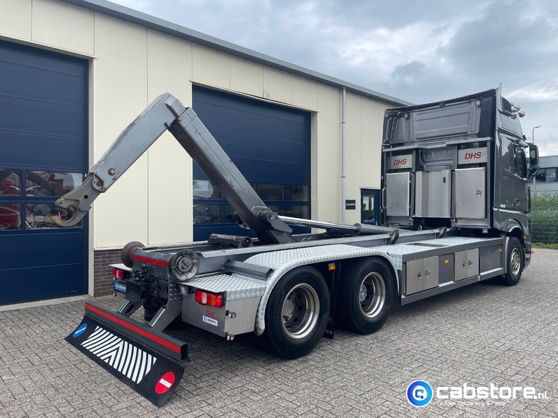 Mercedes-Benz Actros 3363 6x2 Containersysteem - Euro 6 - Bouwjaar 2014 - VDL 21 Ton Haakarmsysteem - 630 Pk Euro 6 - NL Truck - Camión multibasculante: foto 4 Mercedes-Benz Actros 3363 6x2 Containersysteem - Euro 6 - Bouwjaar 2014 - VDL 21 Ton Haakarmsysteem - 630 Pk Euro 6 - NL Truck - Camión multibasculante: foto 4