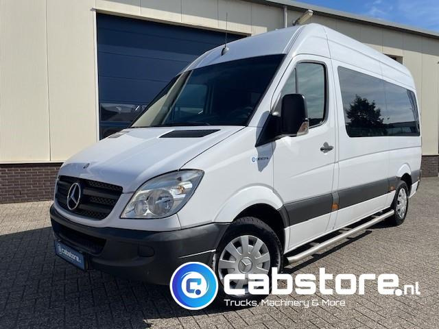 Mercedes-Benz SPRINTER 211 CDI - L2/H2- Automatische versnellingsbak - 9 Persoons - Bouwjaar 2009 - APK tot 17-01-2026 ! - Side bars - Privacy glas - Airco - Minibús, Furgoneta de pasajeros: foto 2 Mercedes-Benz SPRINTER 211 CDI - L2/H2- Automatische versnellingsbak - 9 Persoons - Bouwjaar 2009 - APK tot 17-01-2026 ! - Side bars - Privacy glas - Airco - Minibús, Furgoneta de pasajeros: foto 2
