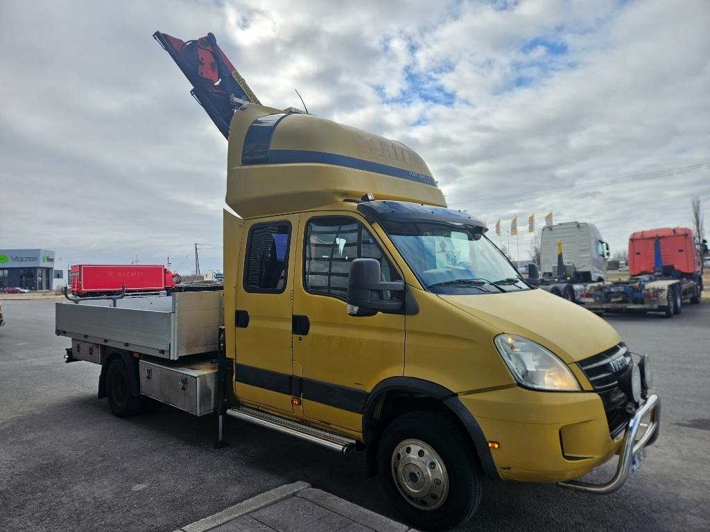 Iveco Daily 65C18 D Palfinger PK3700+ makuuohjaamo - Caja abierta furgoneta: foto 3 Iveco Daily 65C18 D Palfinger PK3700+ makuuohjaamo - Caja abierta furgoneta: foto 3