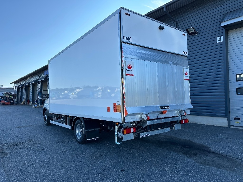 Iveco Daily 72C18 A8 - Furgoneta caja cerrada: foto 5 Iveco Daily 72C18 A8 - Furgoneta caja cerrada: foto 5