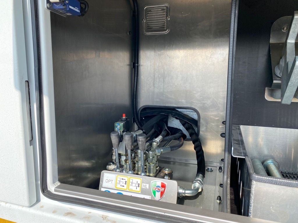 Grua de remolque autos Iveco Eurocargo 150EW OMARS: foto 16 Grua de remolque autos Iveco Eurocargo 150EW OMARS: foto 16