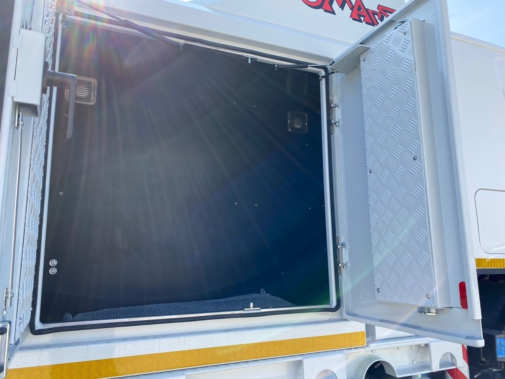 Grua de remolque autos Iveco Eurocargo 150EW OMARS: foto 27 Grua de remolque autos Iveco Eurocargo 150EW OMARS: foto 27