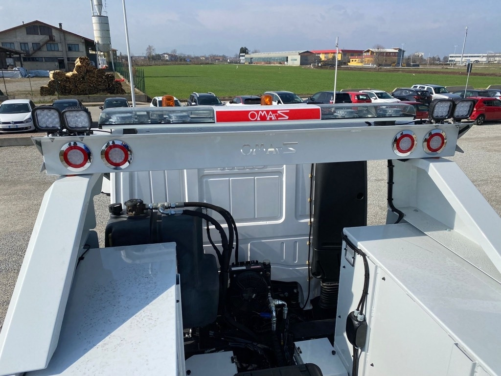 Grua de remolque autos Iveco Eurocargo 150EW OMARS: foto 13 Grua de remolque autos Iveco Eurocargo 150EW OMARS: foto 13