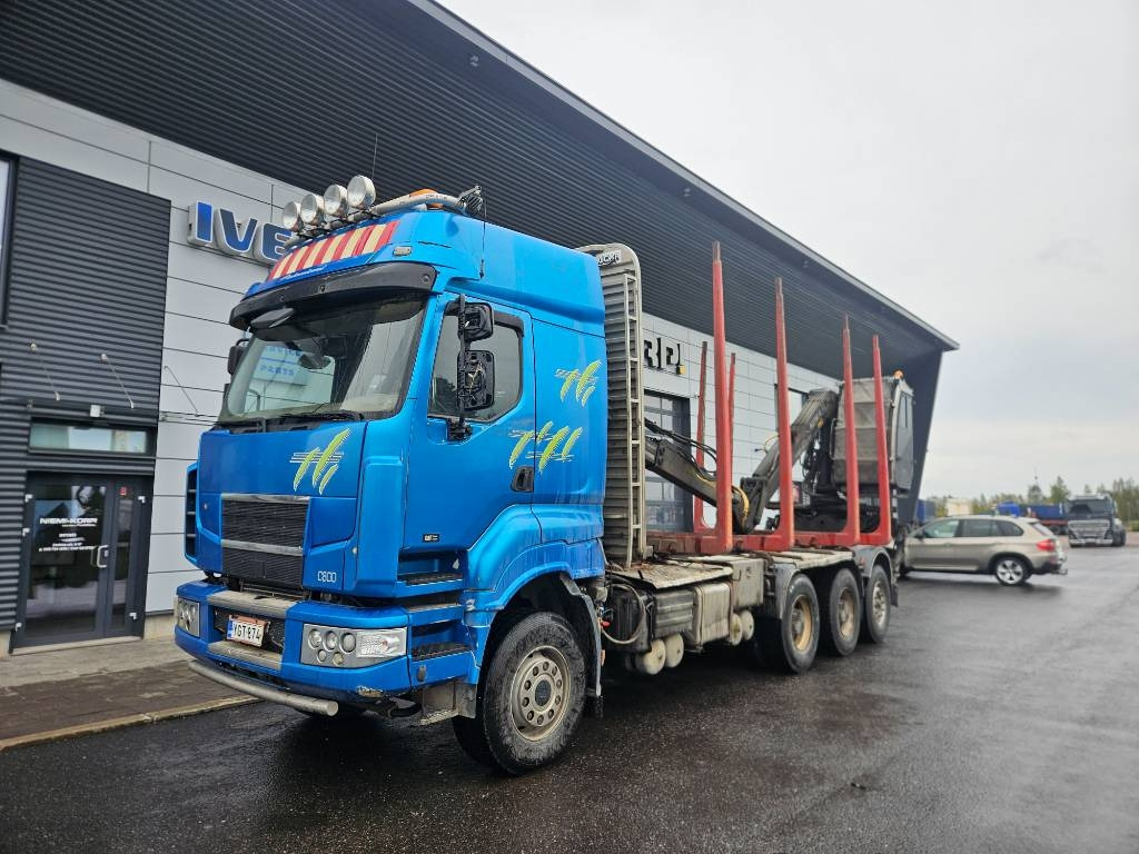 Sisu C600 8x4 kesla 2010 - Camión forestal: foto 1 Sisu C600 8x4 kesla 2010 - Camión forestal: foto 1