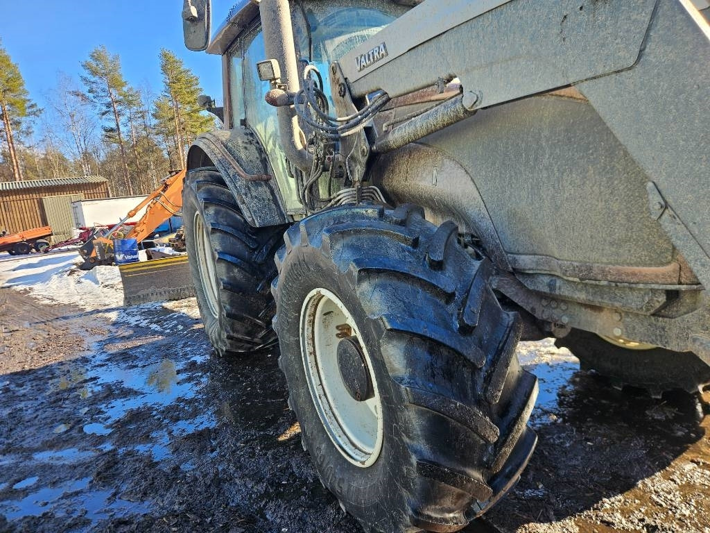 Valtra T171 - Tractor: foto 4 Valtra T171 - Tractor: foto 4