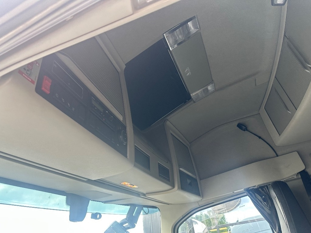 Leasing de Volvo FH13 540 6x2*4  Volvo FH13 540 6x2*4: foto 13 Leasing de Volvo FH13 540 6x2*4  Volvo FH13 540 6x2*4: foto 13