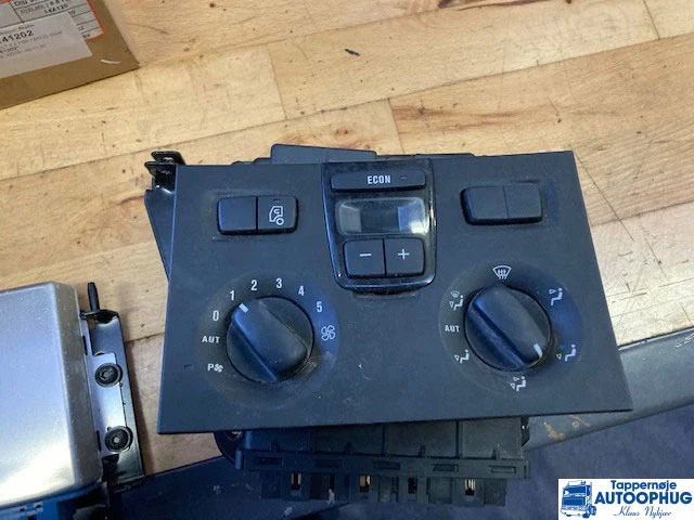 Scania ECU GMS P/N: 2148226 / 2559113 - Unidad de control para Camión: foto 3 Scania ECU GMS P/N: 2148226 / 2559113 - Unidad de control para Camión: foto 3