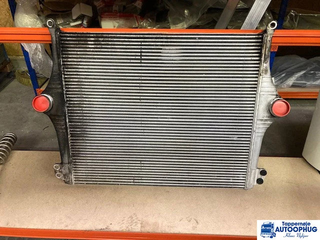 Scania Intercooler Scania 2898837 - Motor y piezas para Camión: foto 1 Scania Intercooler Scania 2898837 - Motor y piezas para Camión: foto 1
