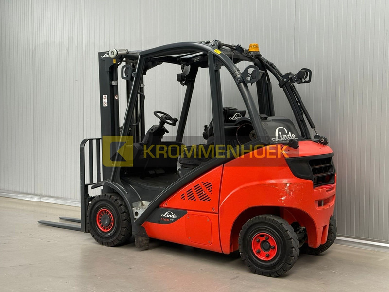 Linde H 25 T - Carretilla elevadora de gas: foto 3 Linde H 25 T - Carretilla elevadora de gas: foto 3