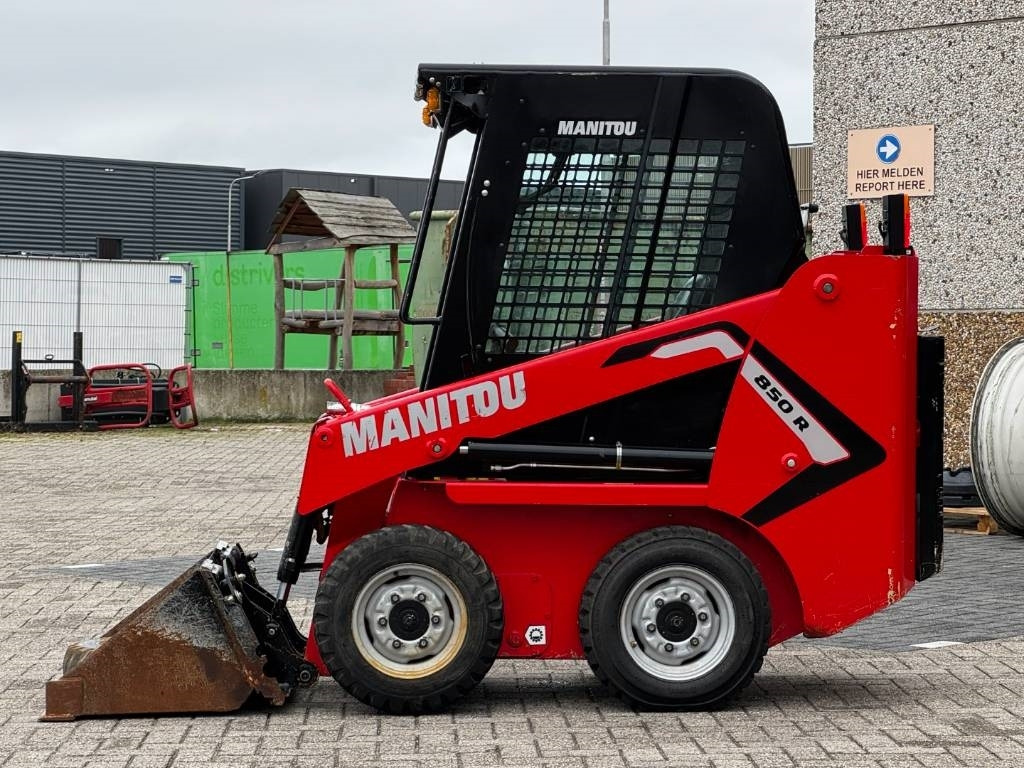 Manitou 850R, 2021, 365 hours! - Minicargadora: foto 2 Manitou 850R, 2021, 365 hours! - Minicargadora: foto 2