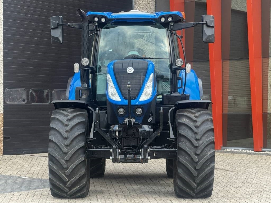 New Holland T7.225AC, frontlinkage, airbrakes, 50k, 2023!! - Tractor: foto 4 New Holland T7.225AC, frontlinkage, airbrakes, 50k, 2023!! - Tractor: foto 4