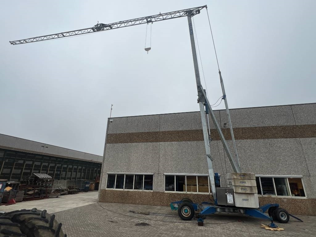 Soima Construction crane SOIMA SGH 19x28 - 28 mete - Plataforma elevadora remolcable: foto 3 Soima Construction crane SOIMA SGH 19x28 - 28 mete - Plataforma elevadora remolcable: foto 3