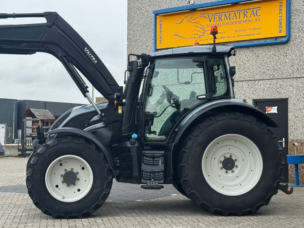 Valtra N174D, Frontlinkage + PTO, Frontloader, 3846 hours - Tractor: foto 3 Valtra N174D, Frontlinkage + PTO, Frontloader, 3846 hours - Tractor: foto 3