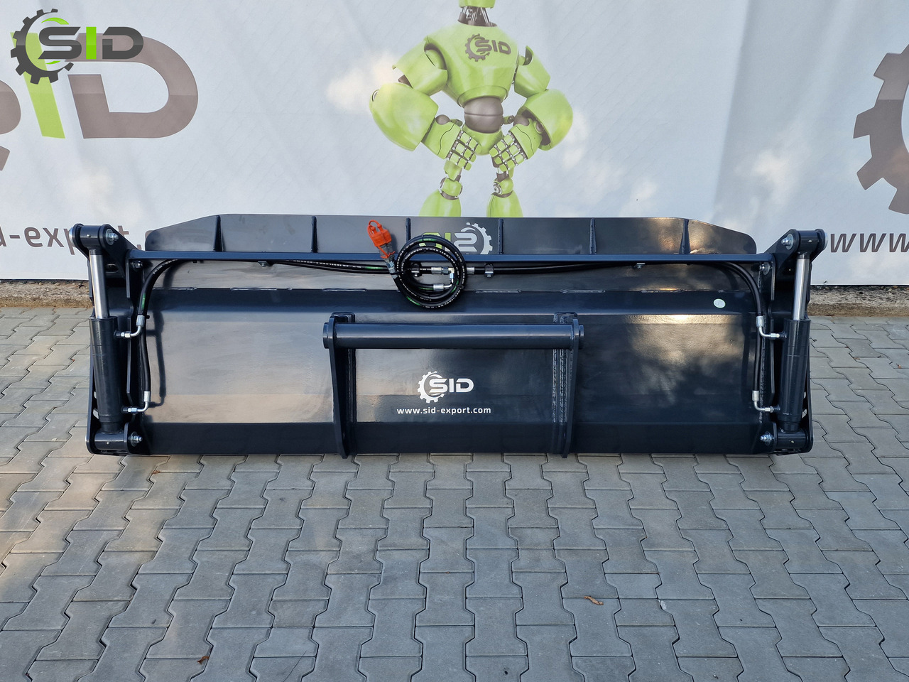 SID Klappschaufel 4in1 / Godet 4en1 multifonction / 4in1 multipurpose bucket 1,4 m - Cazo cargador para Maquinaria de construcción: foto 4 SID Klappschaufel 4in1 / Godet 4en1 multifonction / 4in1 multipurpose bucket 1,4 m - Cazo cargador para Maquinaria de construcción: foto 4