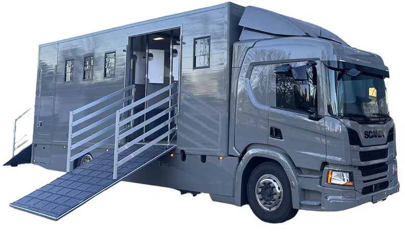 Scania P250 Horse Truck - Camión para caballos: foto 1 Scania P250 Horse Truck - Camión para caballos: foto 1