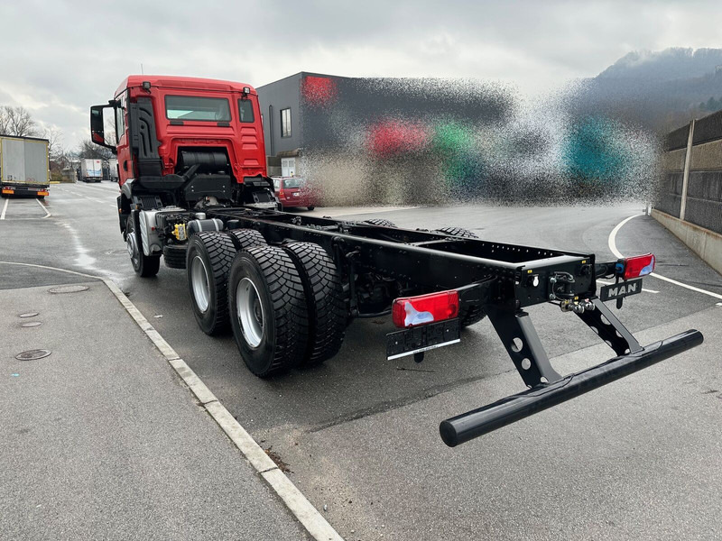 MAN TGS 33.400 6X4 BB CH - Camión chasis: foto 4 MAN TGS 33.400 6X4 BB CH - Camión chasis: foto 4