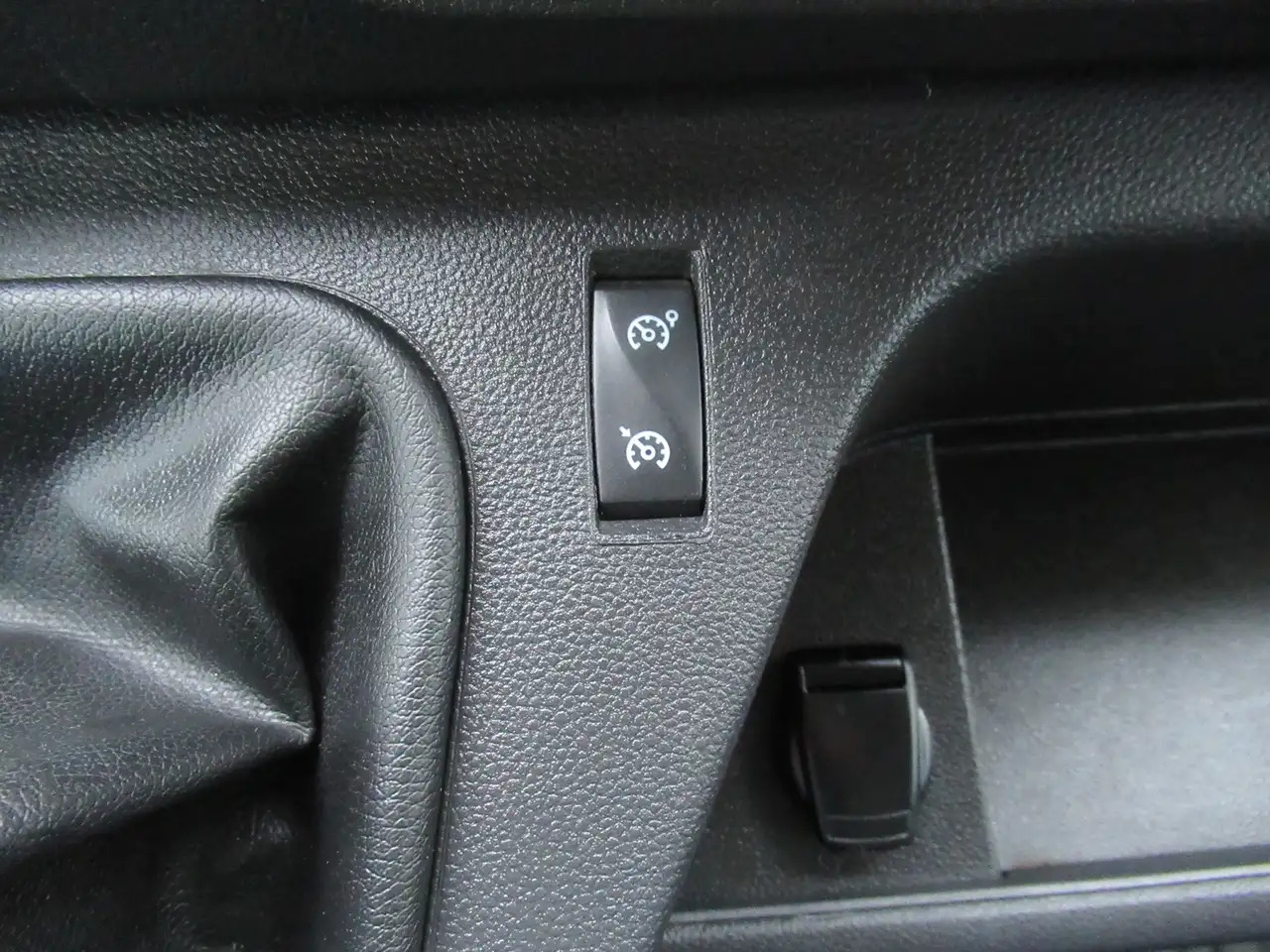 Furgón Nissan Interstar L2H2 clim navi 16500€+tva/btw: foto 11