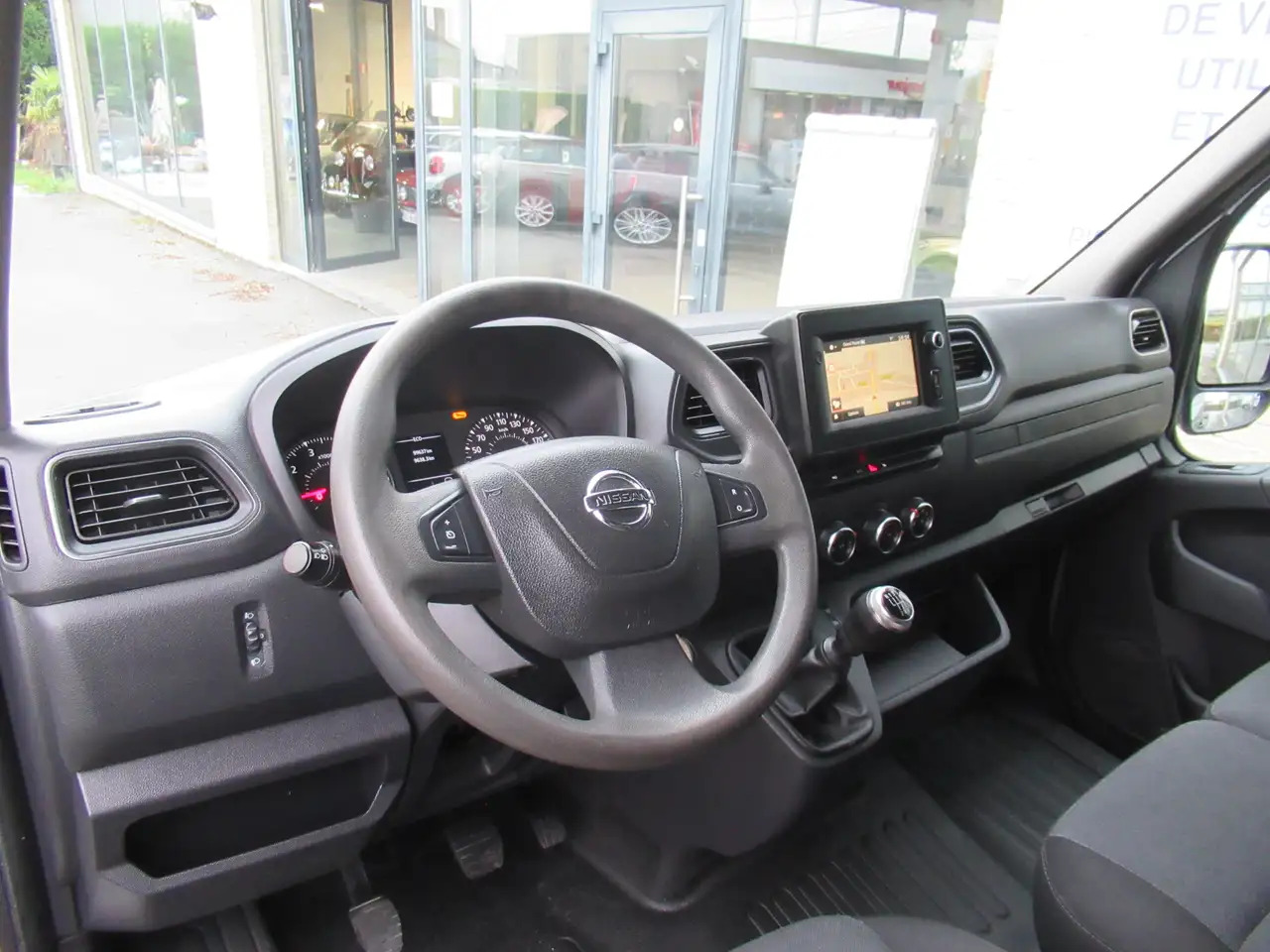Furgón Nissan Interstar L2H2 clim navi 16500€+tva/btw: foto 6